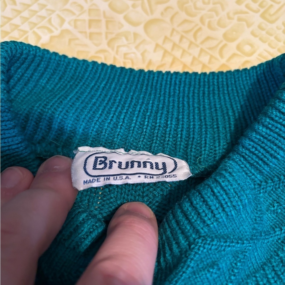 Vintage Stylish Teal Crewneck Sweater - Picture 3 of 8